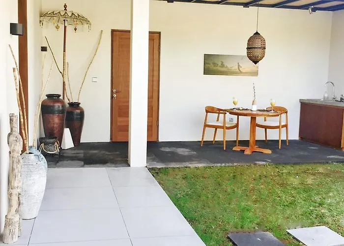 Infinity & Beyond Villa Seminyak (Bali)