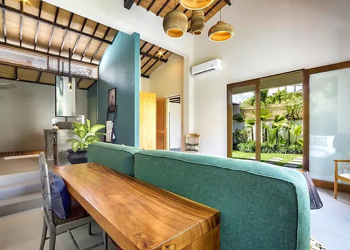 Infinity & Beyond Villa Seminyak (Bali)