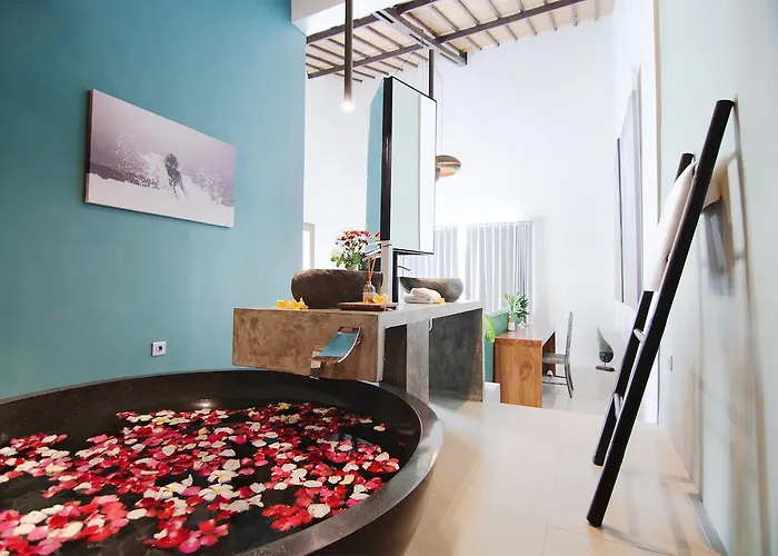 Infinity & Beyond Villa Seminyak (Bali)